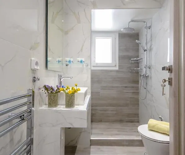 Connection Naxos Town * Naxos City